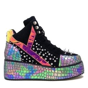 YRU QOZMO LOW KEY DRAGON BOOTS (US Size 9)